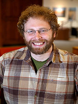 Justin Yeakel